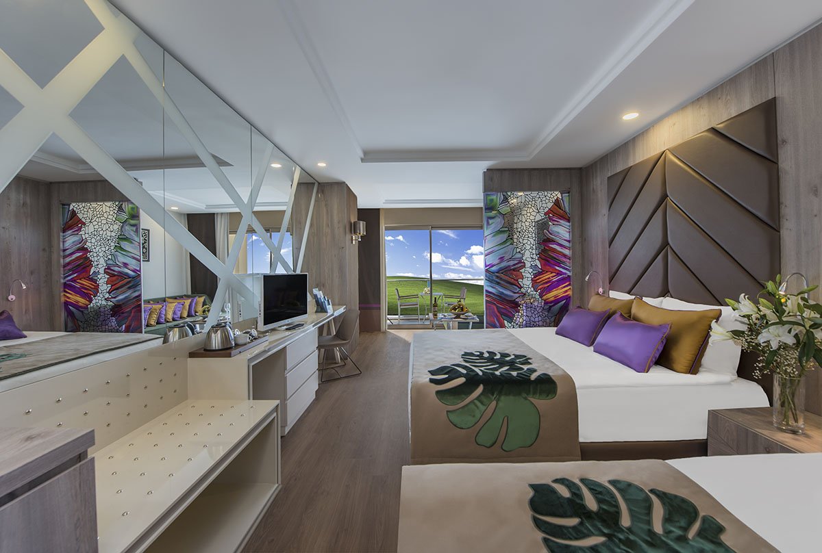 Be Trendy Standard Land View
