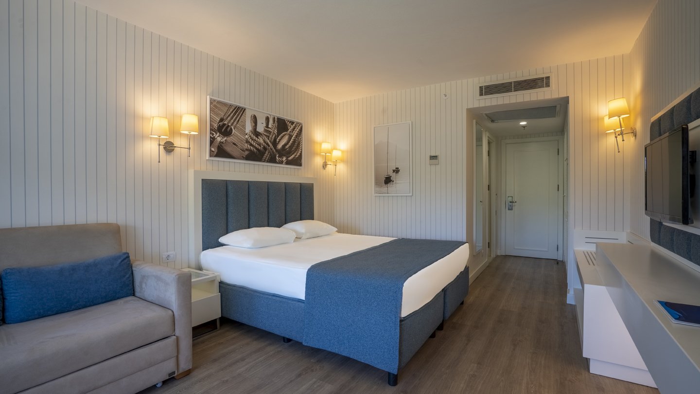 Comfort Side Sea View