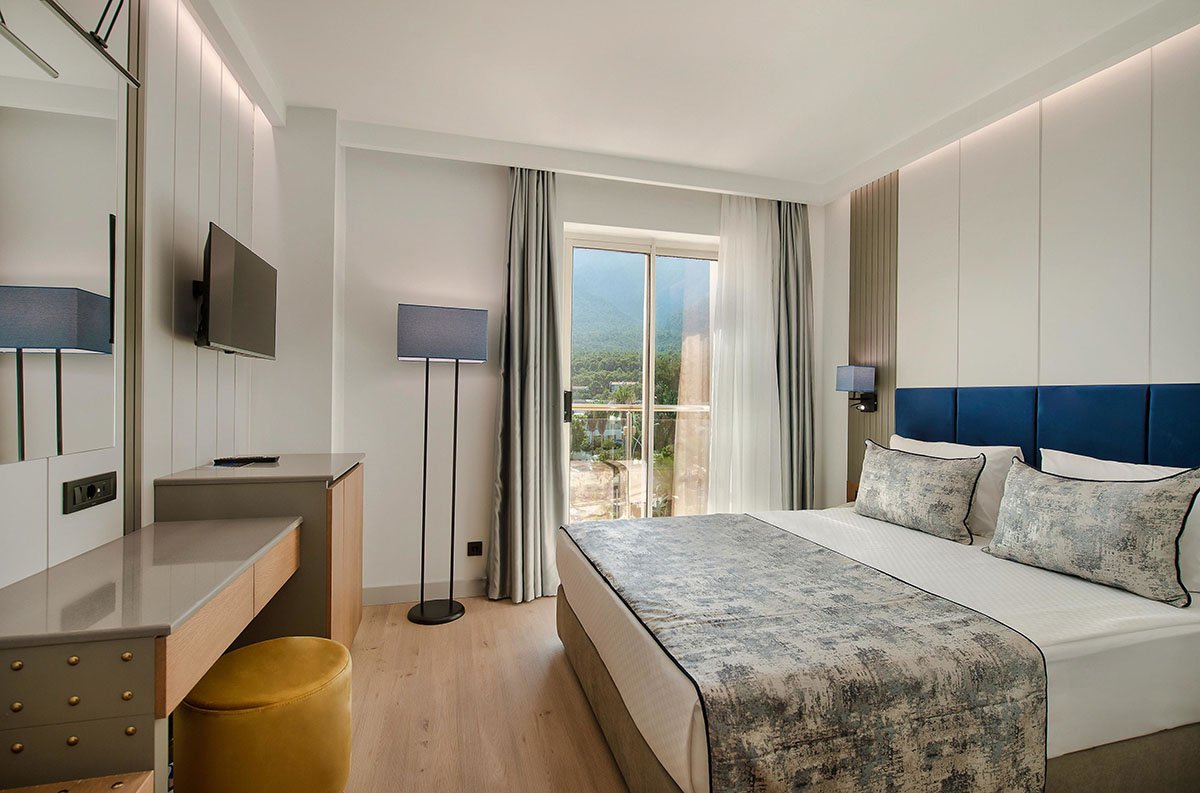 Economy Room