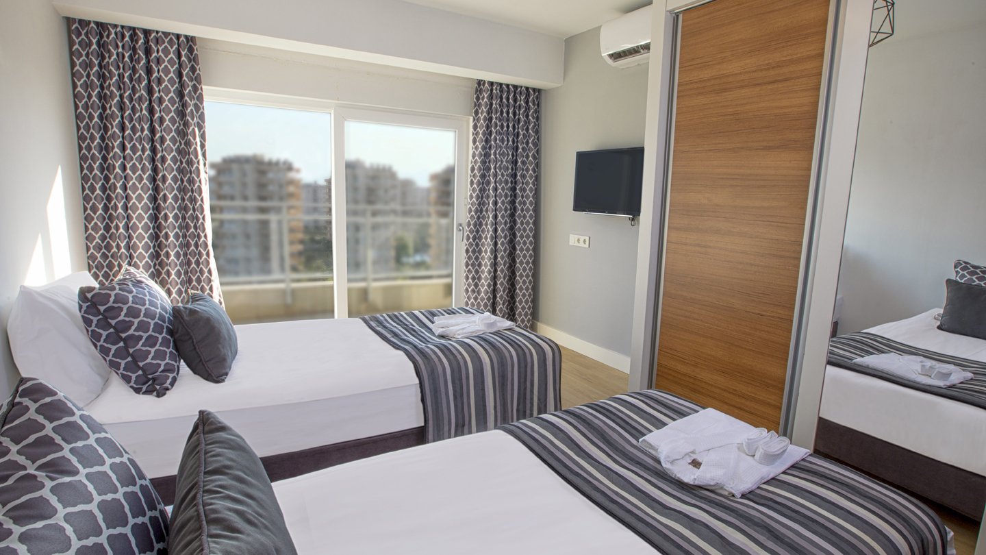 Deluxe Suite