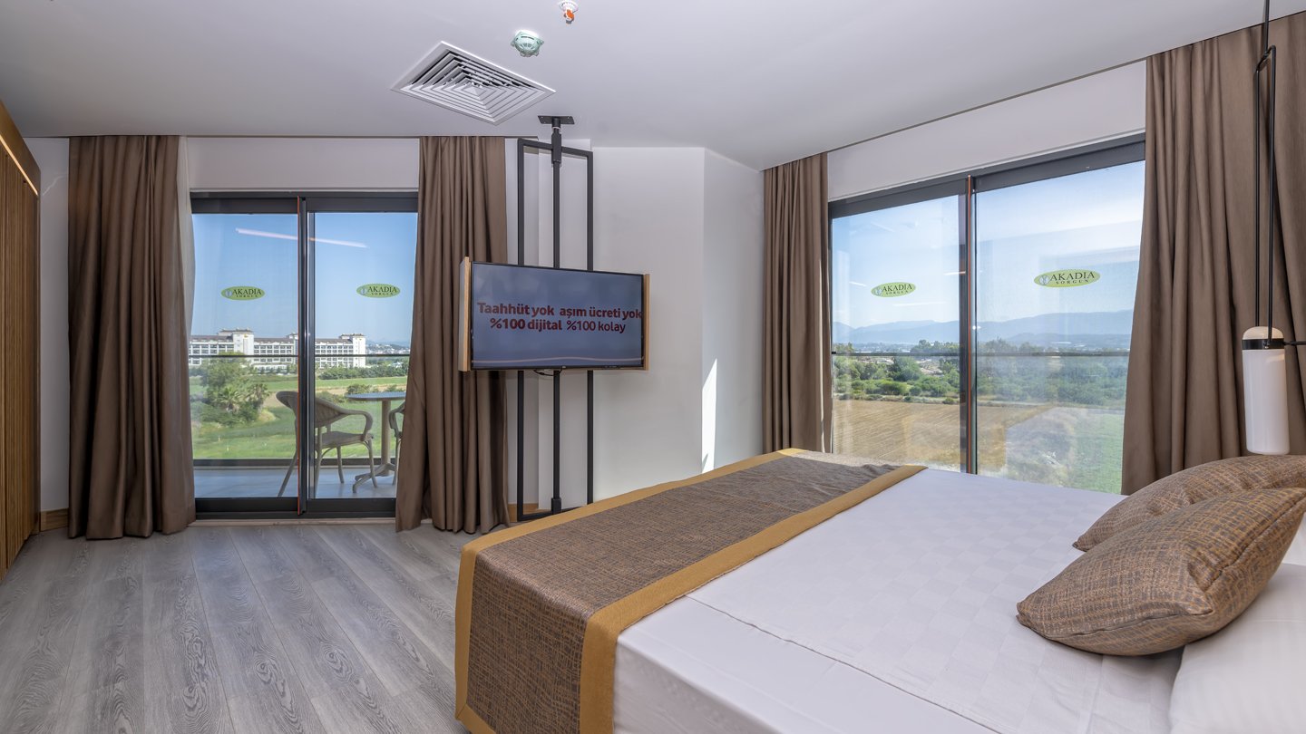 Luxury Land View Room