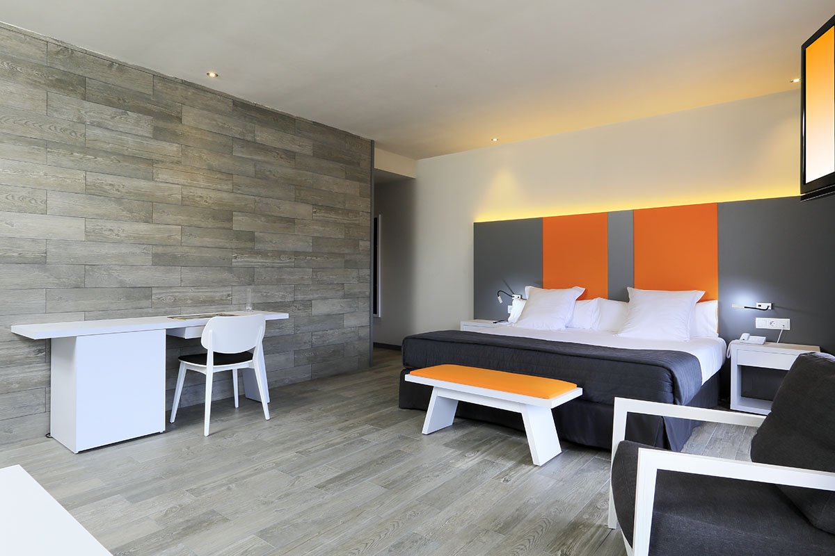 Junior Suite Sea and Pool View