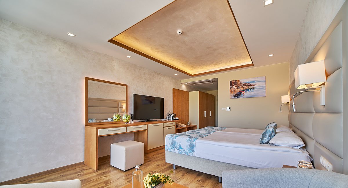 Upper Floor Room
