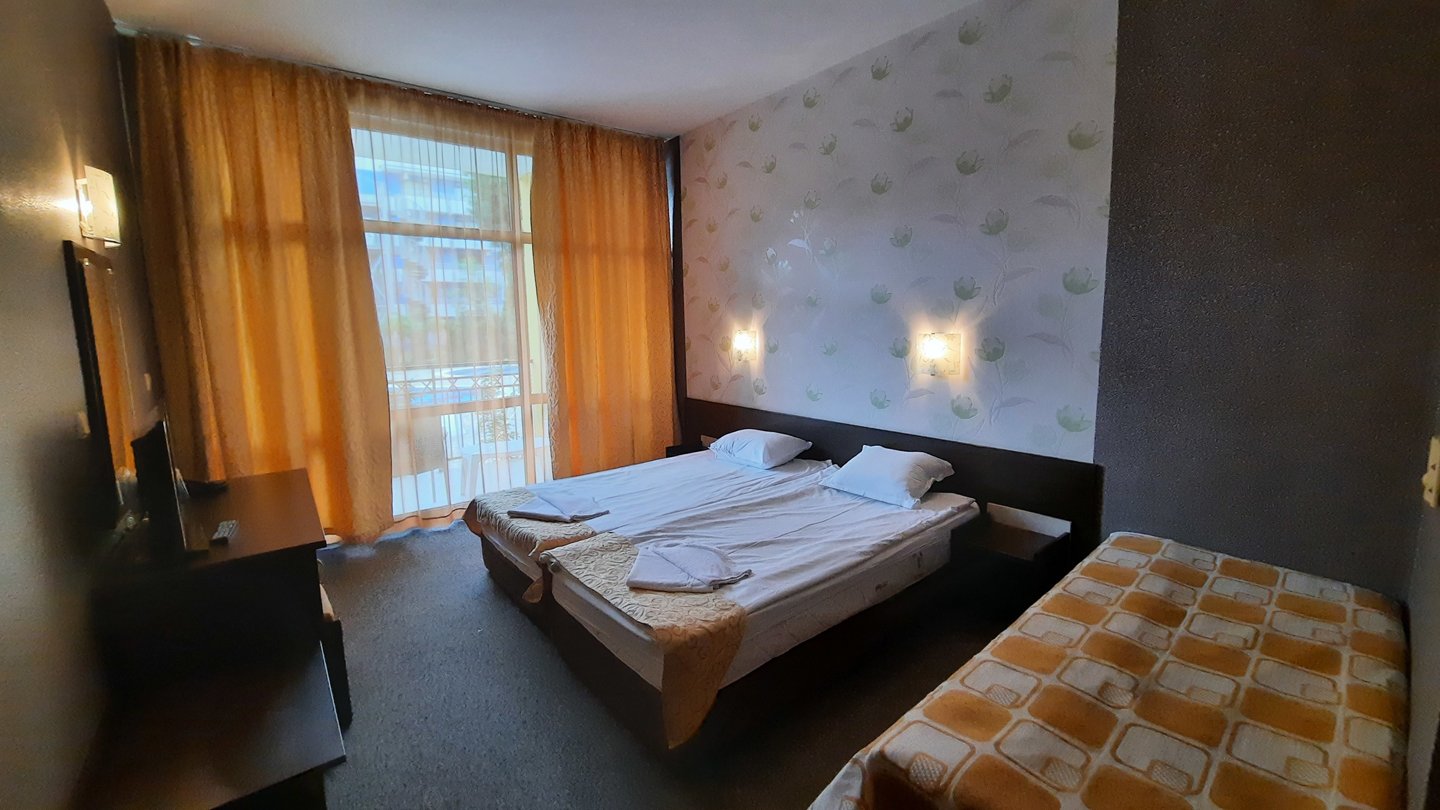 Economy Room