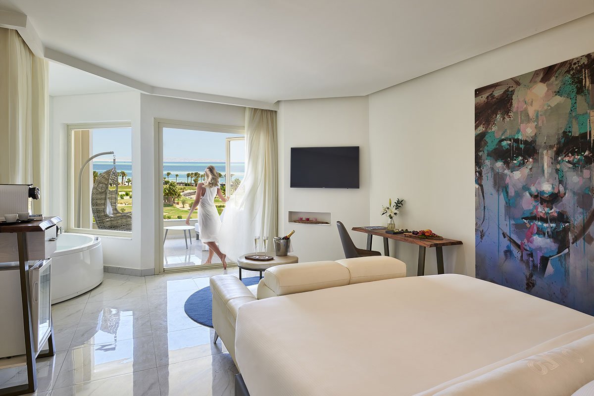 Jacuzzi Suite