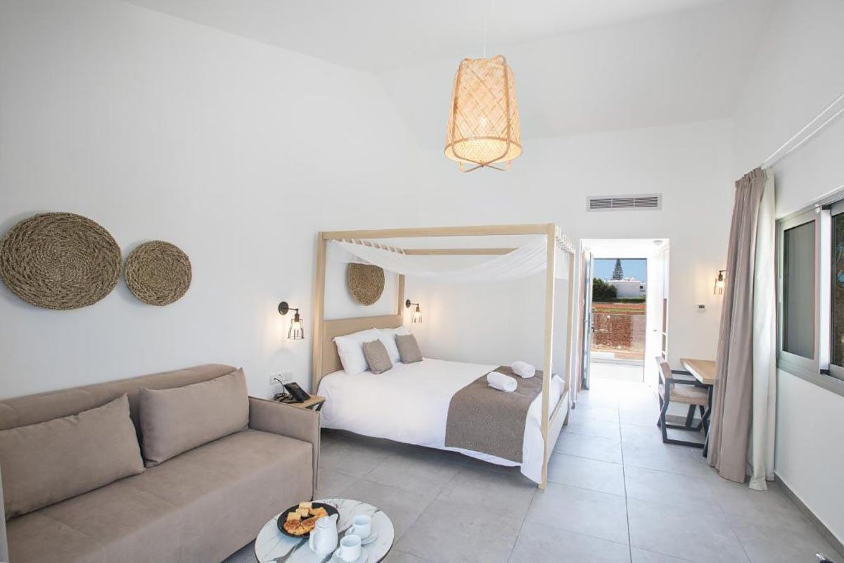 Bungalow Room
