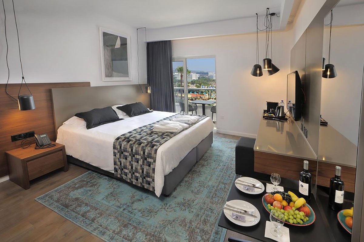 Deluxe Sea View
