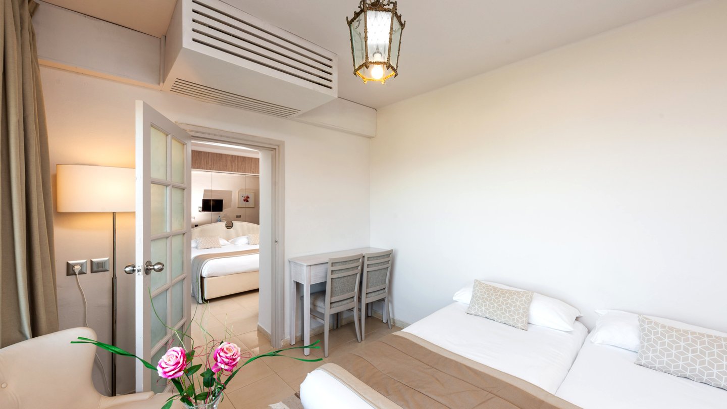 Junior Prestige Suite