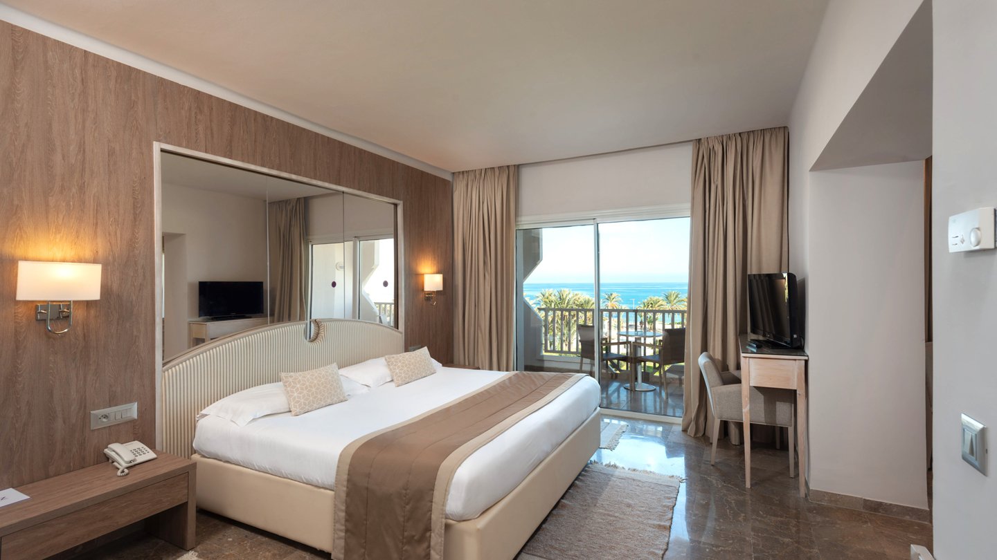 Senior Prestige Suite