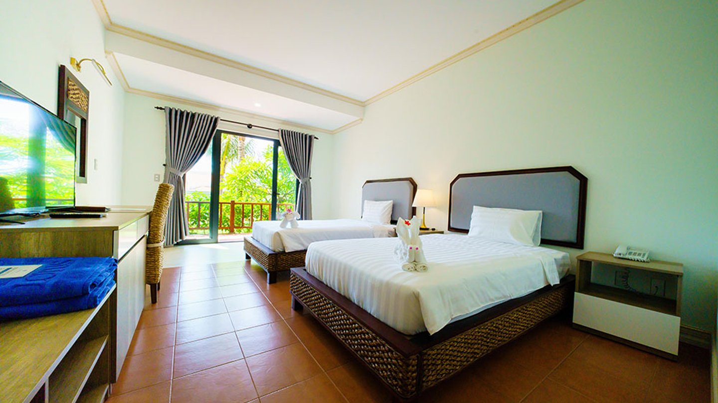 Triple Premium Garden View
