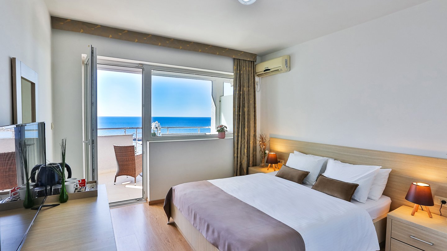 Standard Sea View
