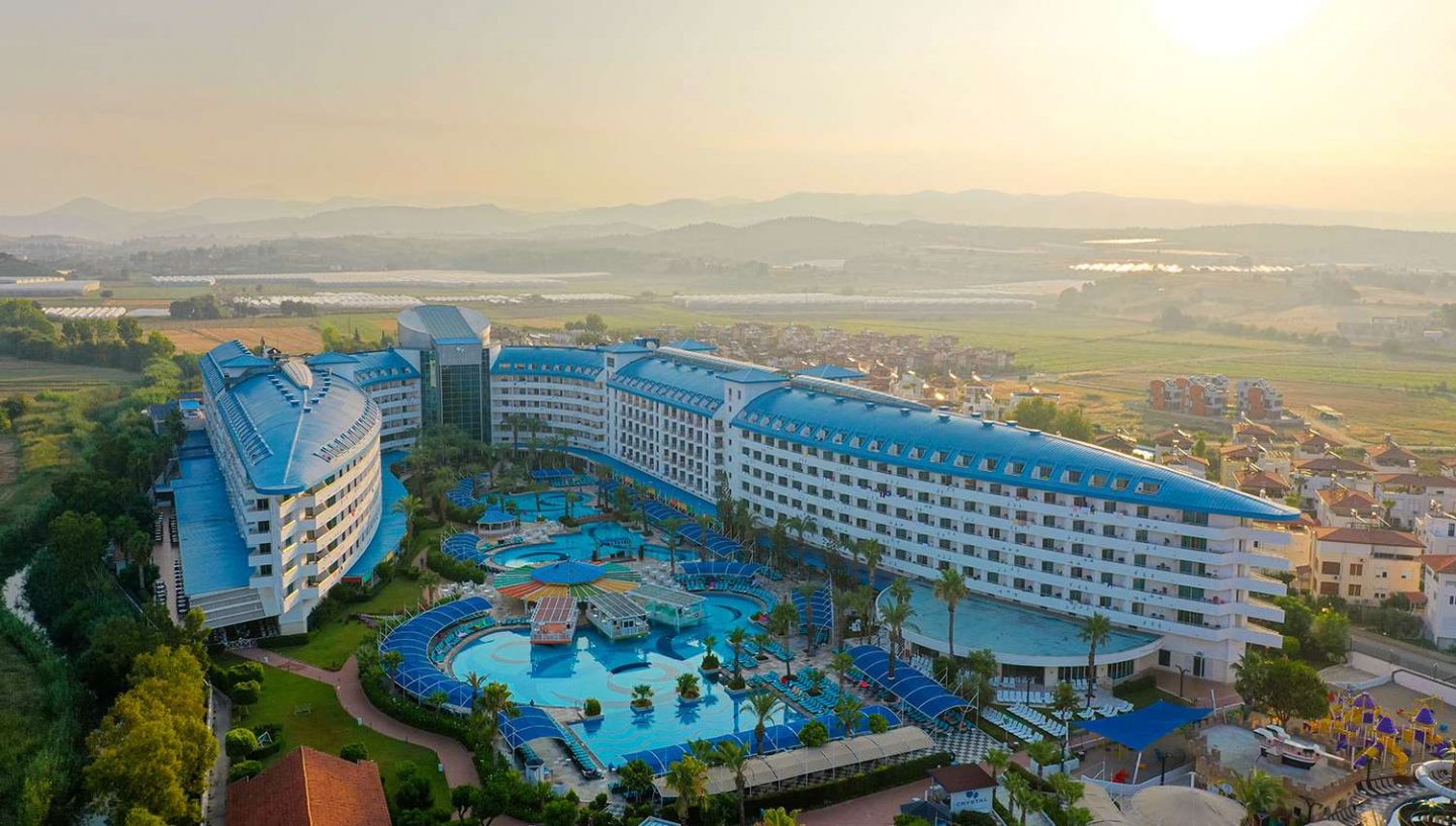 Crystal Admiral Resort Suites & Spa 5*