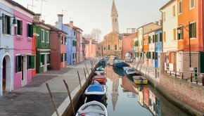 Italija. Burano sala