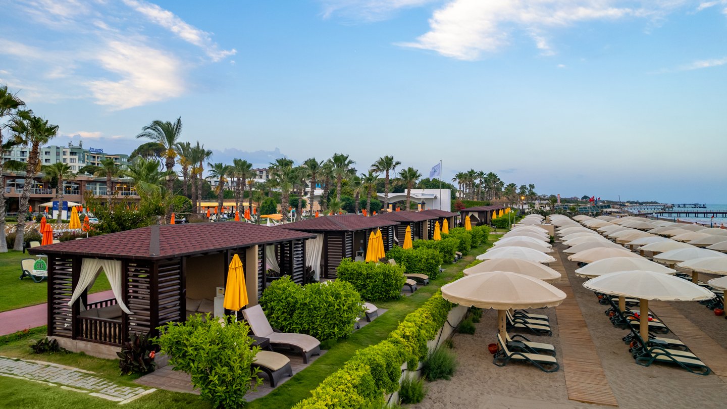 Pine Beach Belek, Antālija — pludmale