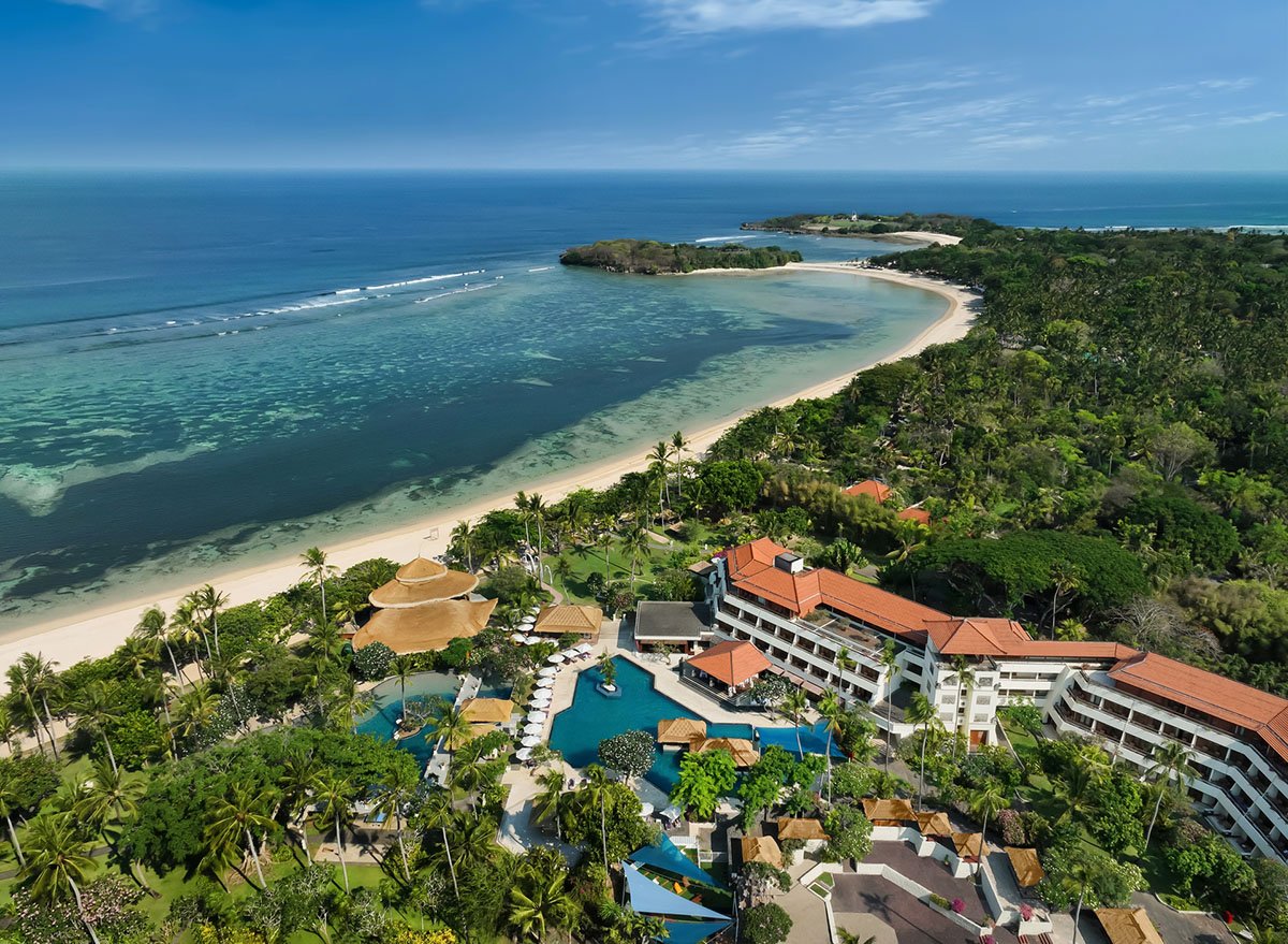 Nusa Dua Beach Hotel & Spa - Handwritten Collection 5*