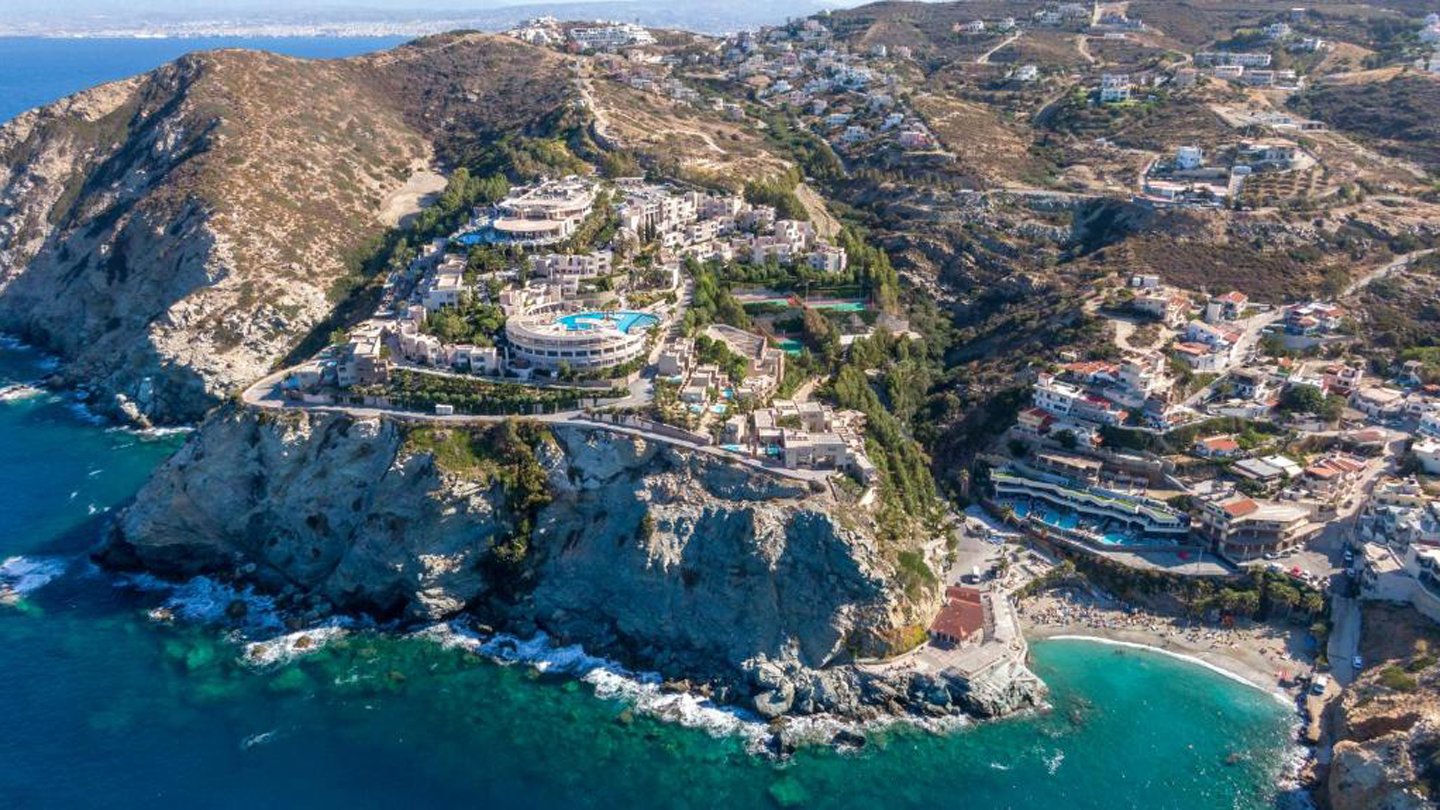 Athina Palace Resort & Spa 3