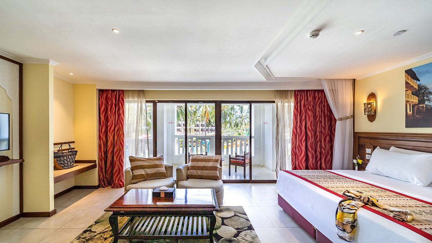 Pool/Garden Facing Room